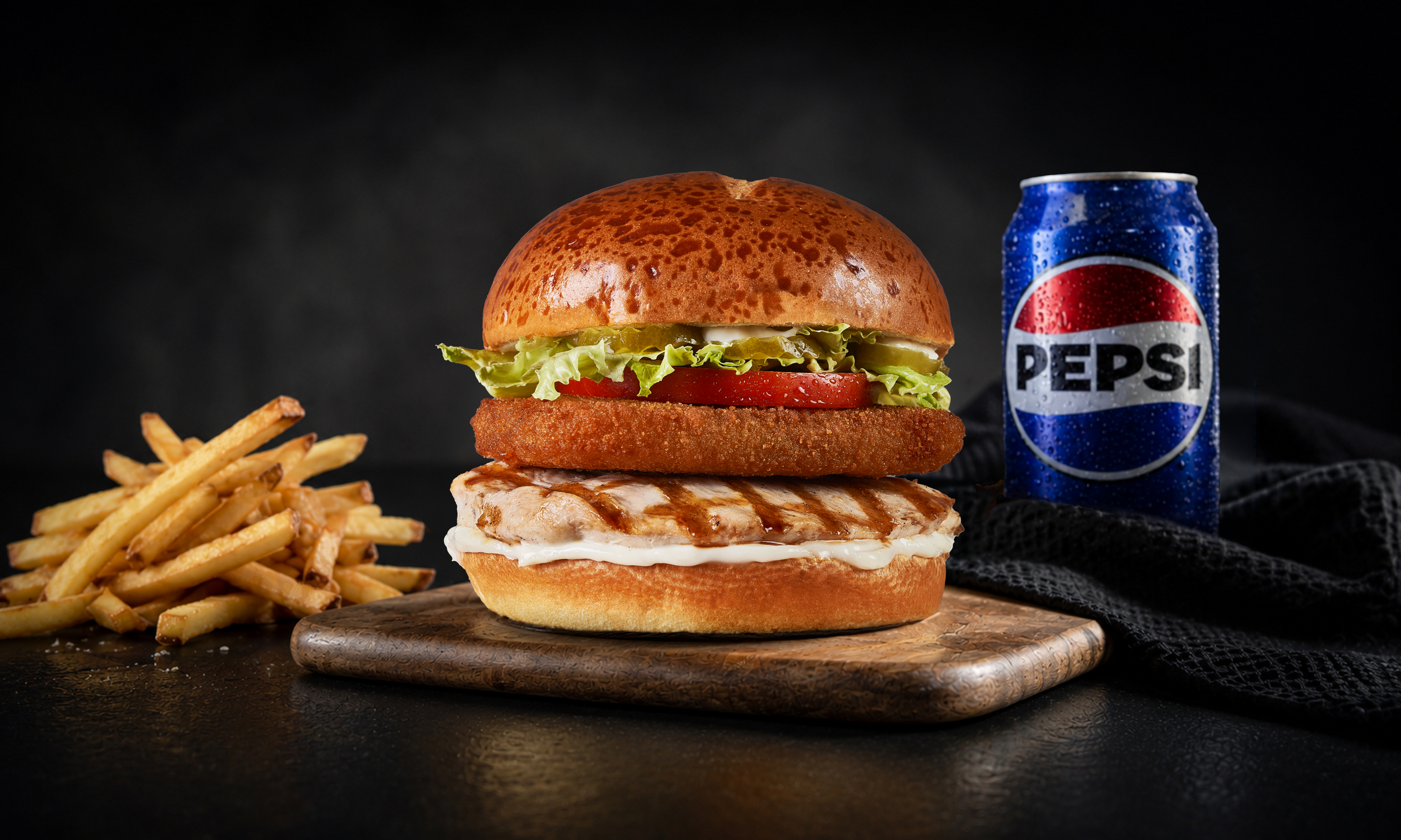 MIGHTY CHICKEN BURGER MEAL
